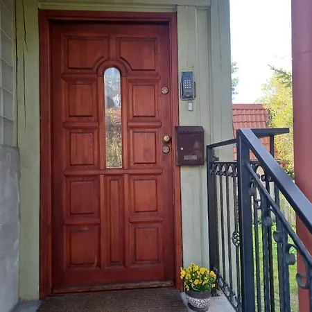 Na Poddaszu Apartment *